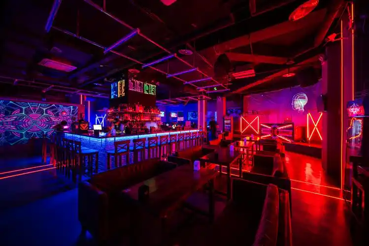 天津酒吧玩儿hiphopclub津朝有酒津朝醉