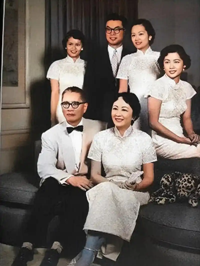 尤其随着宋子文年龄的增长,舐犊之情更是溢于言