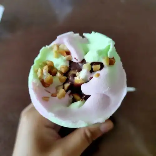 巧乐兹蜜瓜玫瑰车厘子口味冰淇淋