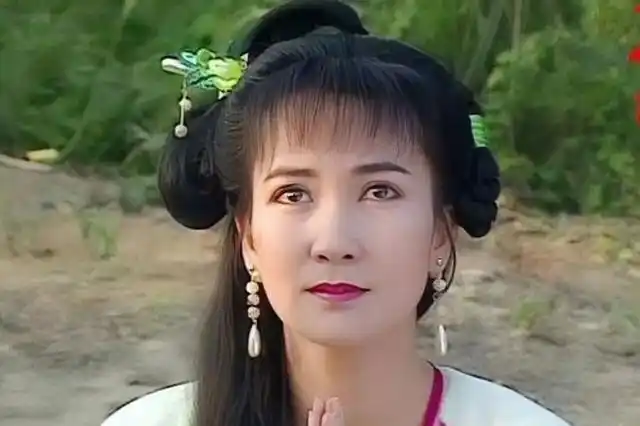 陈美琪怀孕时关之琳多次打电话羞辱气得她流产失去当妈资格