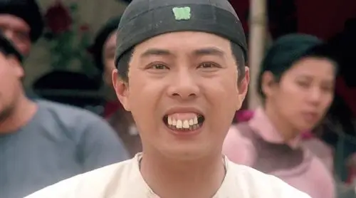 王晶拍不过徐克,就"恶搞"黄飞鸿,当年的牙擦苏竟然是张卫健