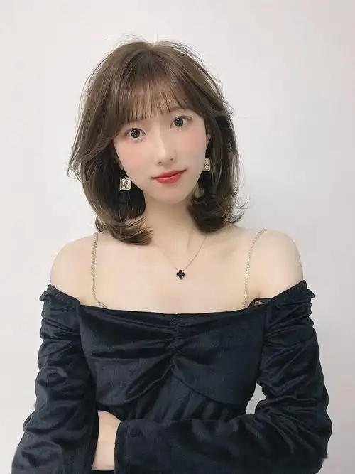 2021流行c型卷烫发中长发留超级美