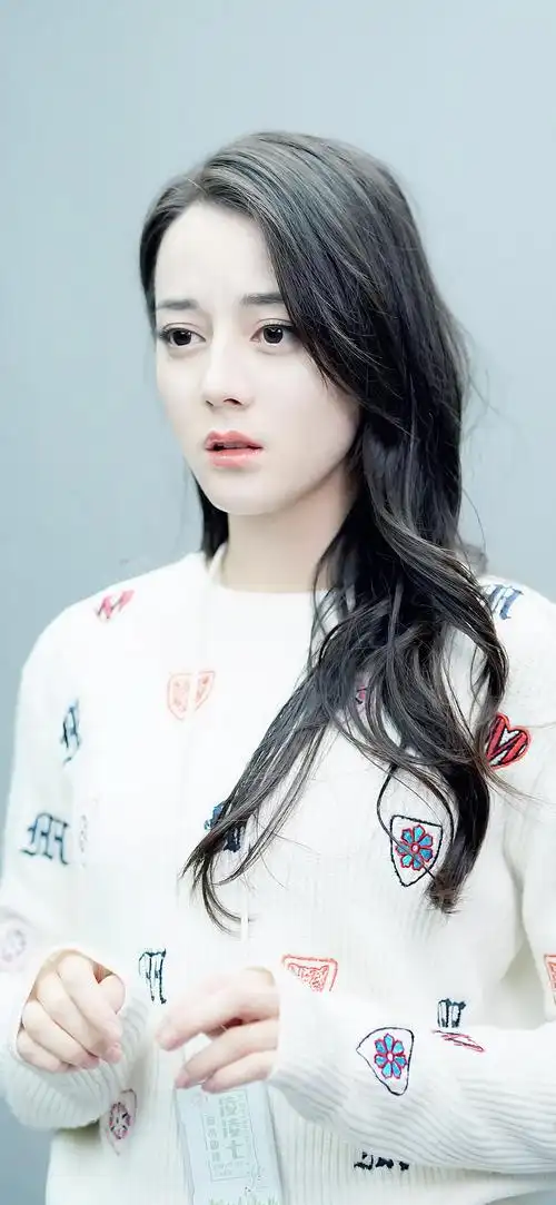 迪丽热巴 的新剧大家都看了嘛热巴是真的很美啊怎么会有这么漂亮的