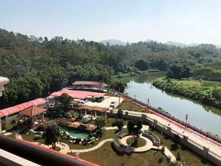 乡村版公主小妹的城堡,大概就是这个样子的吧.