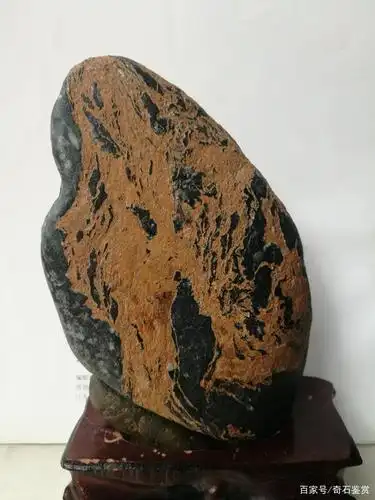 奇石是大地的精灵,是美丽的使者!