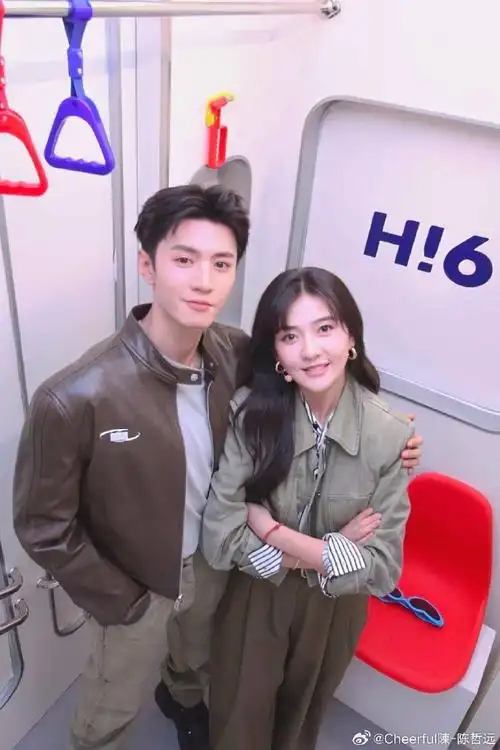 白色橄榄树##你好星期六##陈哲远梁洁还原白色橄榄树转圈名场面