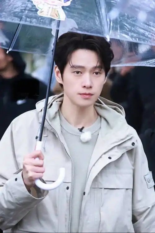 千呼万唤始出来综艺我们仨官宣定档郭麒麟毛不易魏大勋加盟