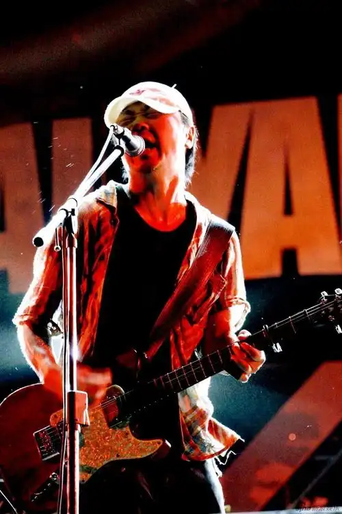 崔健情史录,被乐团开除(拍电影血本无归他如何绝处逢生) - 品度娱乐