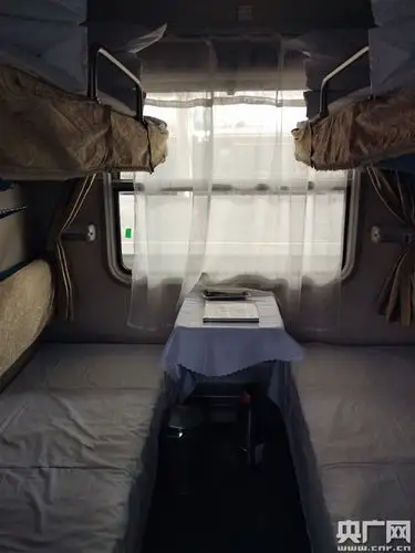 软卧车厢整洁舒适 央广网记者林馥榆 摄