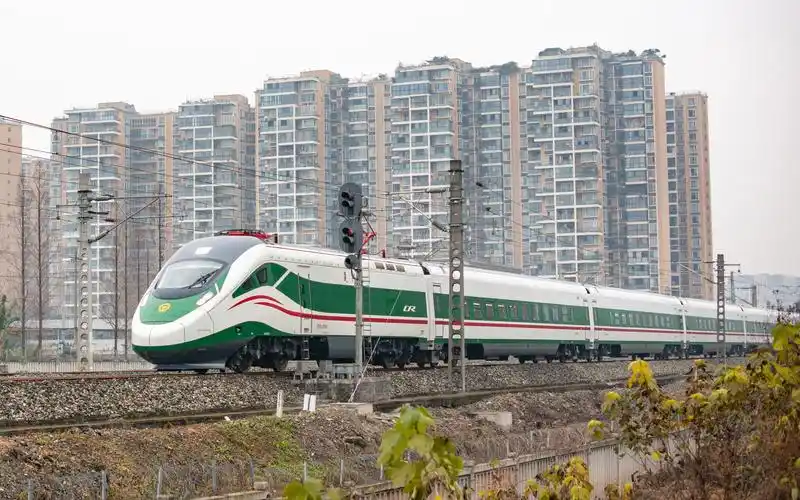 【重联ad钙】成局开行c77成都南-攀枝花南由新款动