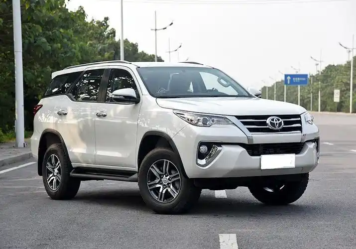 搭载霸道2700同款发动机,二十多万的丰田穿越者了解一下?