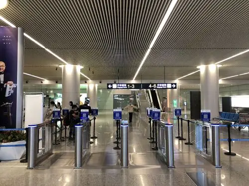 最快3秒!黄花机场可以自助扫健康码通关了
