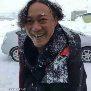 求陈奕迅微信头像!