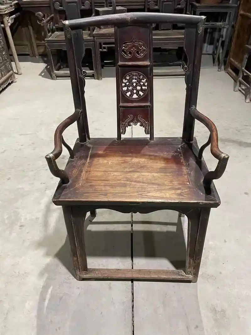 清代官帽椅单只,雕工精美#明清家具 #老家具 #传承千年的榫 - 抖音