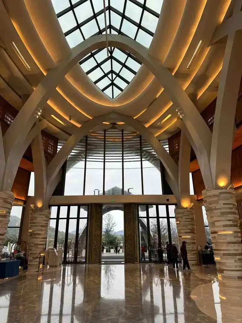 双月湾日出银沙酒店家门口沙滩打卡 - 抖音