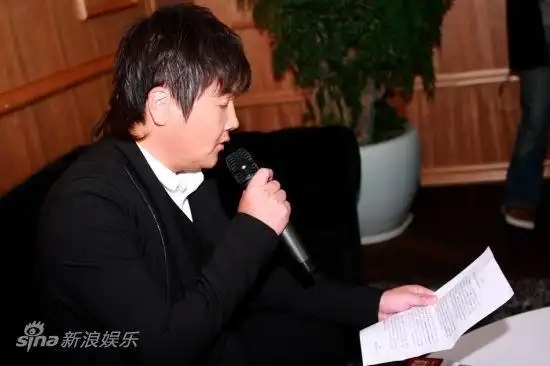 图文孙楠澄清吸毒传闻孙楠读公开信