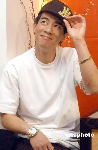 被问及谢霆锋张柏芝无奈 陈小春:我不叫阿八