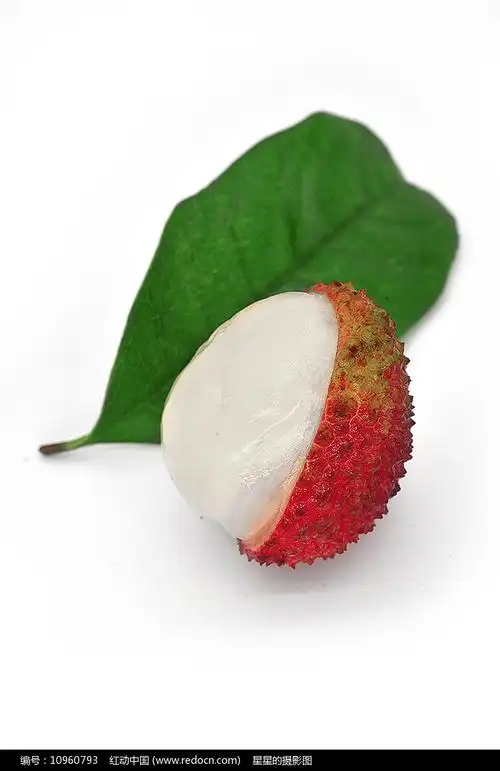 剥开的荔枝