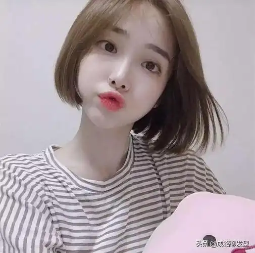 为圆脸女生总结了十款潮短发,减龄瘦脸堪比整形,换发型前看看吧(2021