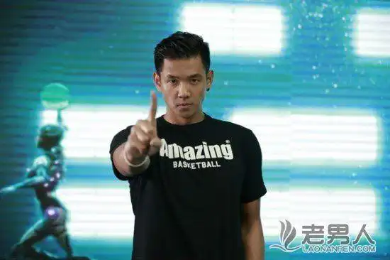 巨星级摇滚乐队魔力红(maroon5)将在2014"mtv音乐录影带大奖"颁奖礼