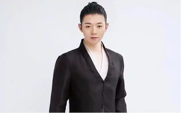 回顾一下霍尊和陈露的纠葛.