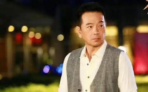 原创已经60多岁的张晨光是时尚版的高富帅还是老戏骨级别的演员