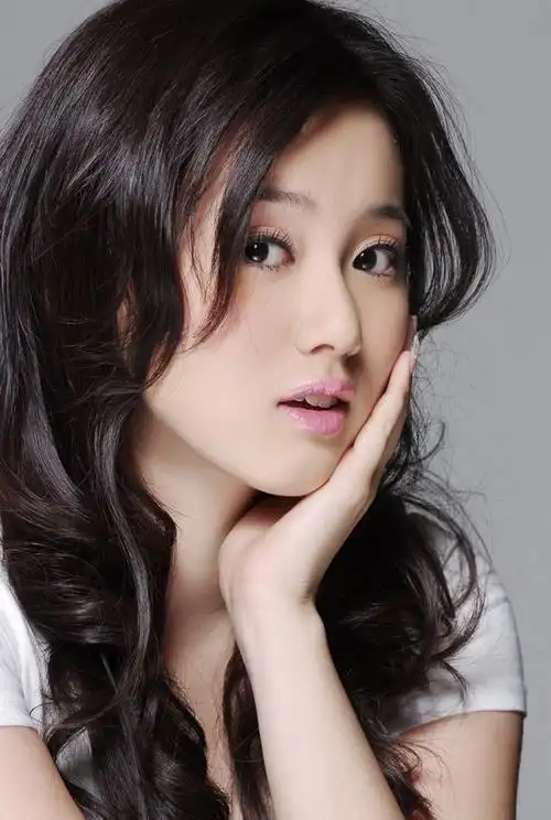 【转载】中戏美女校花影视红人江铠同