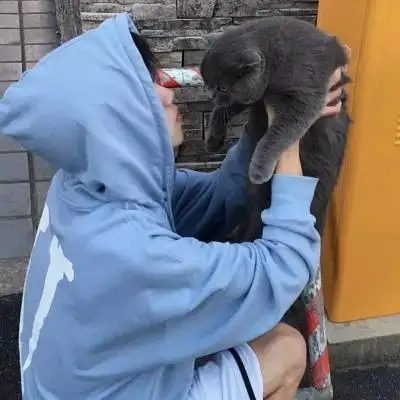 由美头网整理发布,男生头像频道提供更多与痞子,头像男生,帅气,超酷