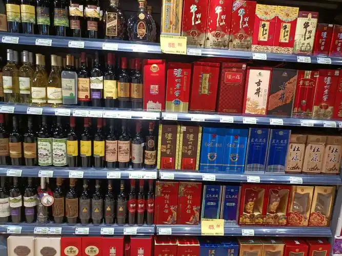 日初莲花超市西街店,位于镇海区西街店,可满足您一站式购物需求.