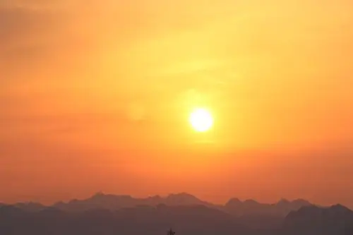 早晨7点05的太阳