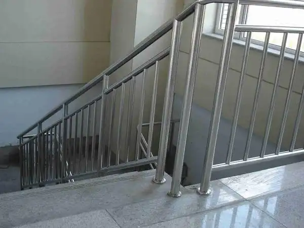 白钢楼梯扶手