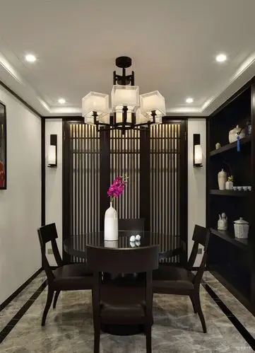 中式古典风三居室餐厅吊顶橱柜装修效果图