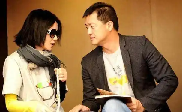 谢霆锋为何死心塌地爱王菲这么多年其实答案俗套又露骨