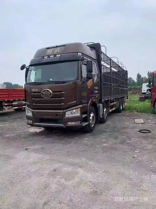 辽阳二手解放9米6高栏载货车 前四后八 国五
