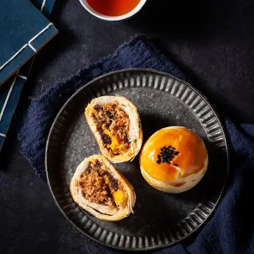 中式现烤现发肉松麻薯蛋黄酥云南特产甜品糕点办公室休闲零时食品