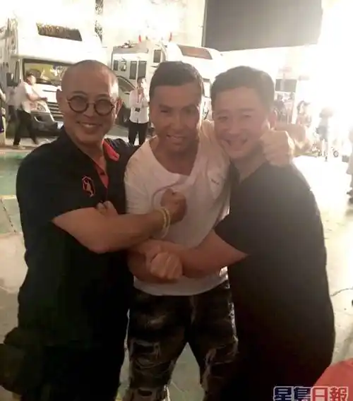 翻白眼皱眉神态敷衍,微表情分析,吴京谢楠为何走到如今这一步_李连杰