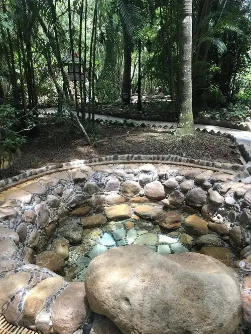 三亚南田温泉好汉坡神龙谷温泉