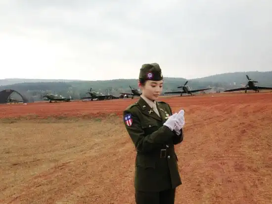 徐冬冬《第一伞兵队》剧照[保存到相册]