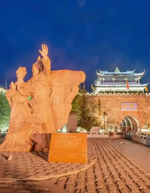 文成公主,松赞干布和亲塑像松潘古城,位于四川省西北部,自古以来便