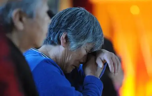 3个晚年凄惨的老人哭诉:你年轻时有多蛮横,晚年生活就有多凄凉