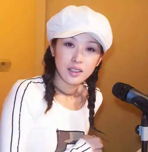 著名歌手孙悦当红为爱隐退嫁富豪生冠军儿子如今近况如何