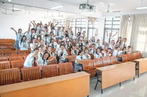 多人拍集体照,试试这几个队形姿势,简单好用