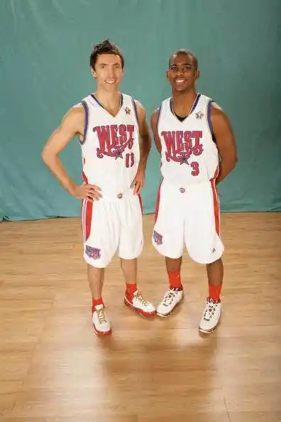 纳什vs保罗谁才是更好的球员?