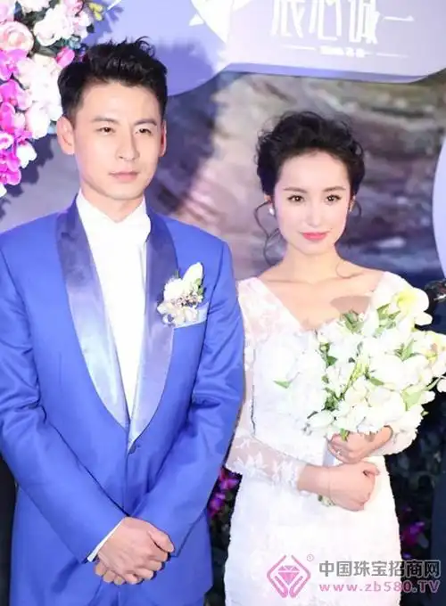 隐形富豪钱泳辰 捧200万心戒和稀世黑钻娶吕一