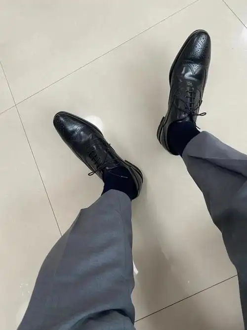 日常营业#正装皮鞋黑袜