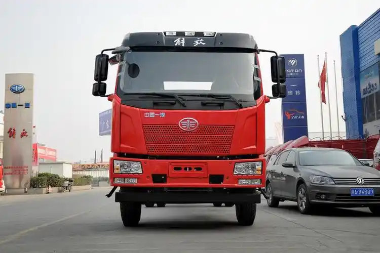 一汽解放 j6l中卡 180马力 4x2 4.5米 国五自卸车(ca3180p62k1l2e5)