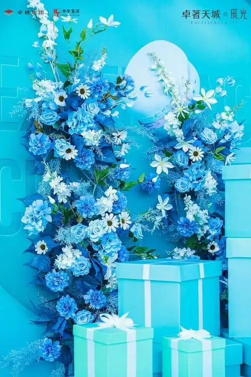 蒂芙尼蓝知更鸟蓝地产样板间售楼部示范区开放背景墙签到处合影墙花艺