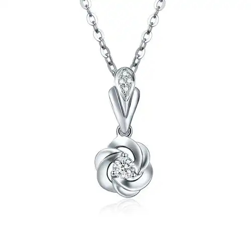 周六福白18k金吊坠女款花朵钻石吊坠不含项链