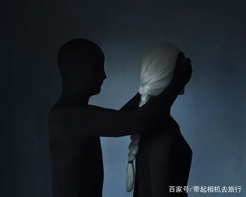 抑郁症摄影师用镜头呈现自己的心理状况,你能感同身受吗