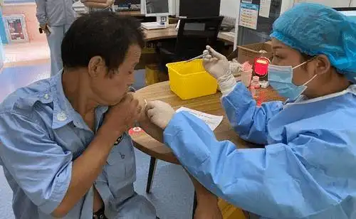 疫苗第二针请准时注射